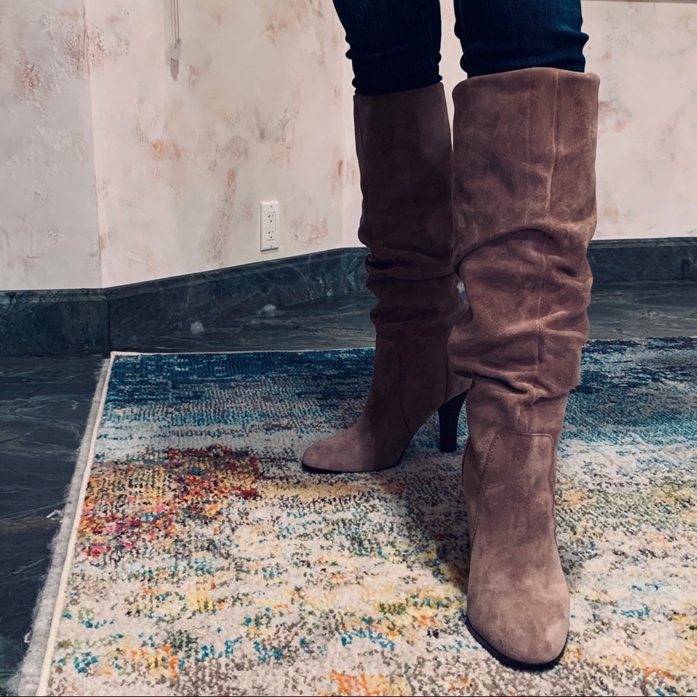 Söfft tall suede scrunch boots size 10 - Picture 4 of 6